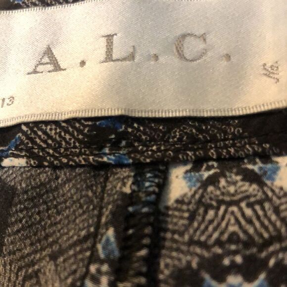 A.L.C. Womens pants Size 2 100% silk high waist pockets fold over waistband - Picture 4 of 5